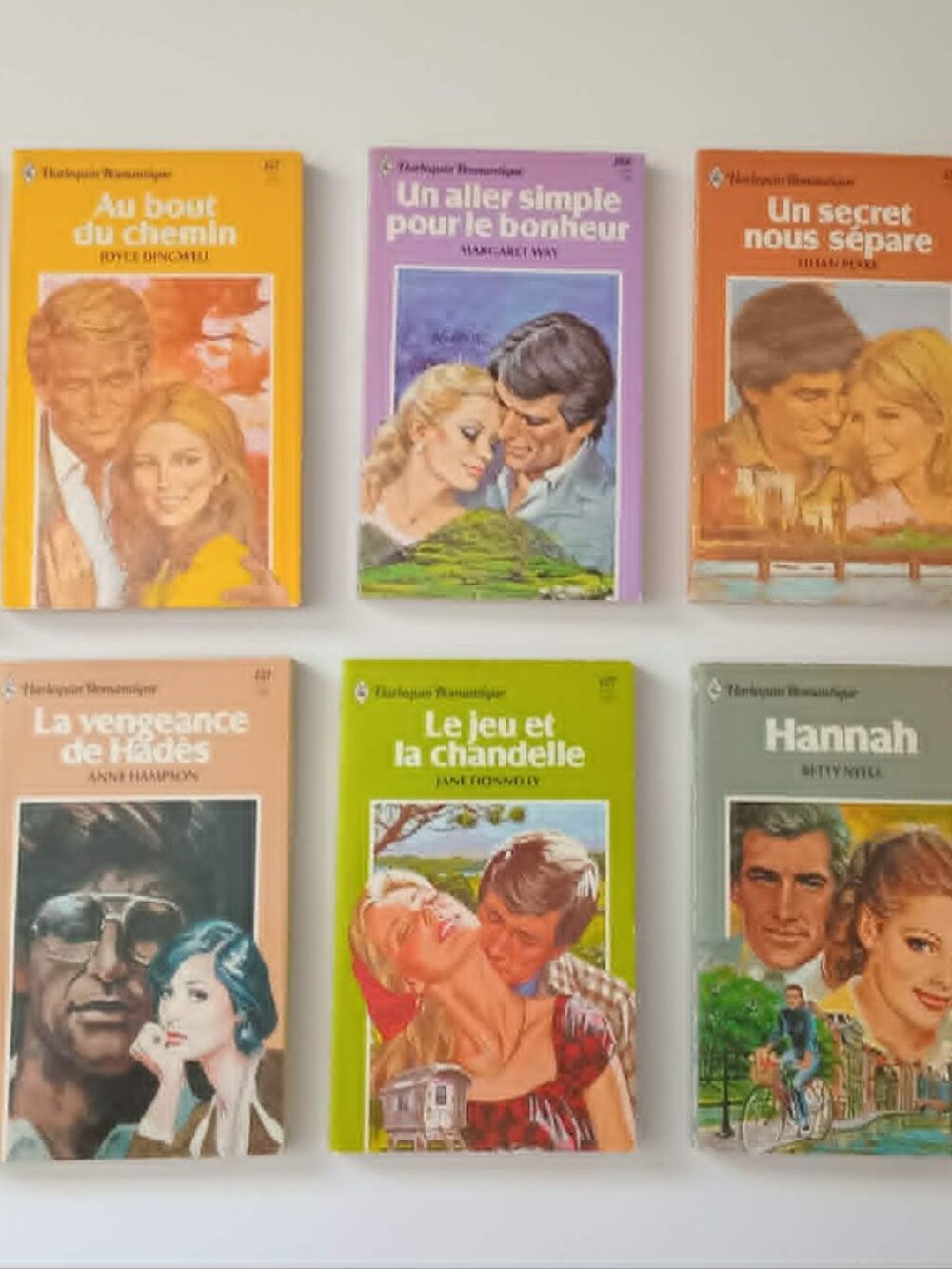 Lot of 10 Vintage Harlequin Romantique French Romance Paperbacks 1980s